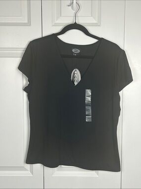 Scoop Black V-Neck Short Sleeve Tee